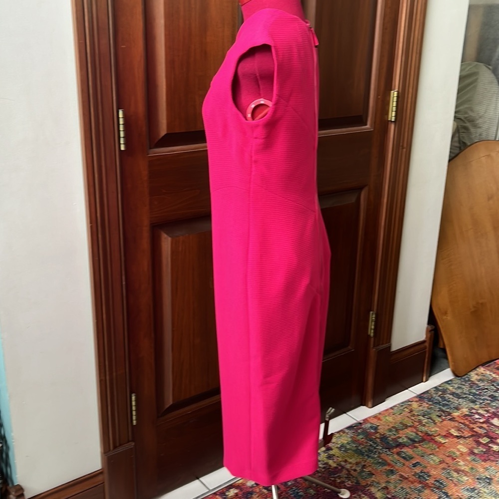 Jones New York    Bright pink straight line dress    Full back zipper    Size 6 - Picture 6 of 13